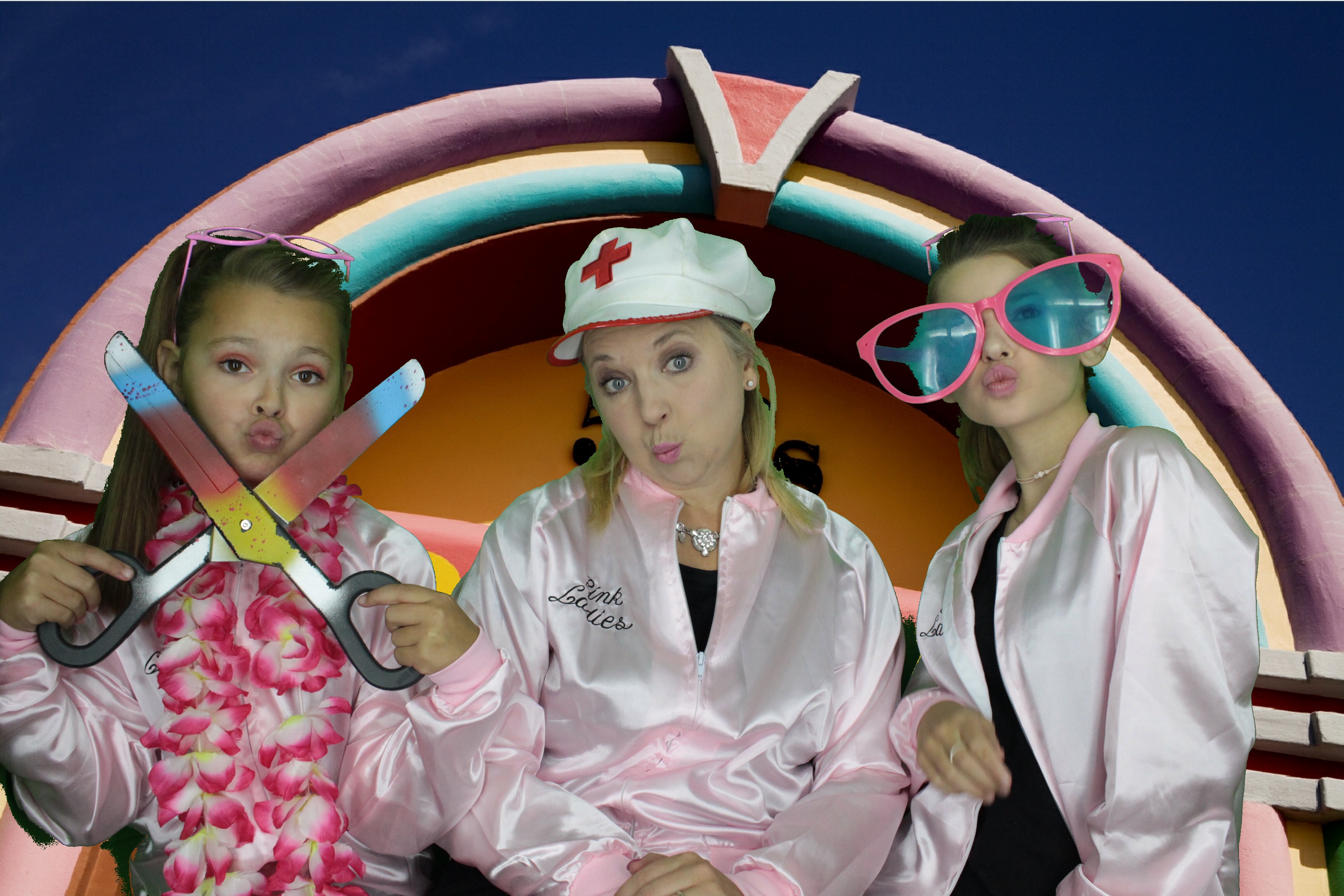 Simon's 50th Birthday | View more photos from the event at gallery.myphotoboothexperience.co.uk/u/MyPhotoBoothExperienceLtd/Simons-50th-Birthday